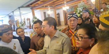 Fadli Zon akan Serahkan SK Keraton Surakarta, Acara Berujung Ricuh