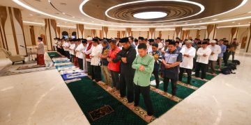 Shalat Subuh Perdana di Masjid IKN