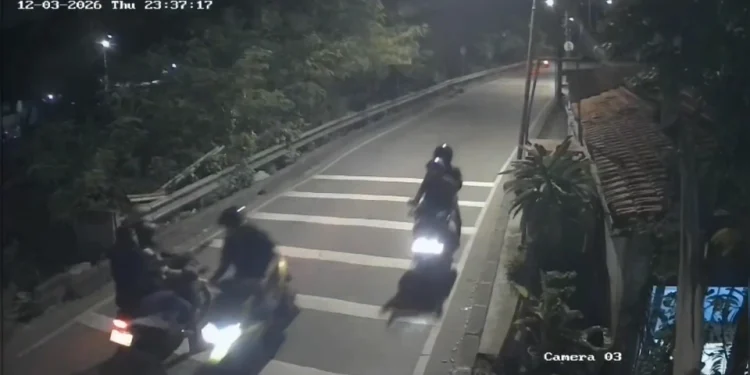 Polisi Buru Dua Penyiram Air Keras Andrie Yunus
