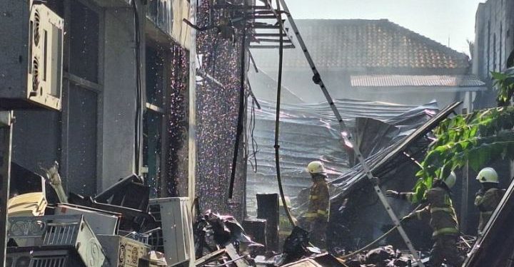 Api Lahap Gedung Ditjen Bina Pemdes Kemendagri, 2 Pegawai Terluka