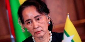 Presiden Baru Myanmar Pangkas Hukuman Bui Suu Kyi