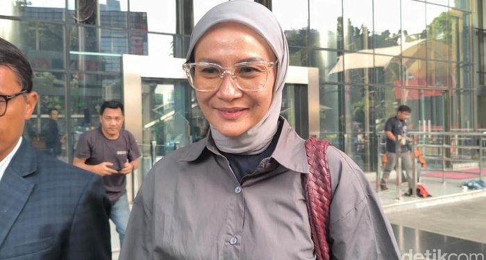 Selesai Diperiksa KPK, Istri Ono Surono Dicecar 16 Pertanyaan