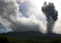 Erupsi Lewotobi 1,8 Km, Bandara Maumere Ditutup 2 Hari