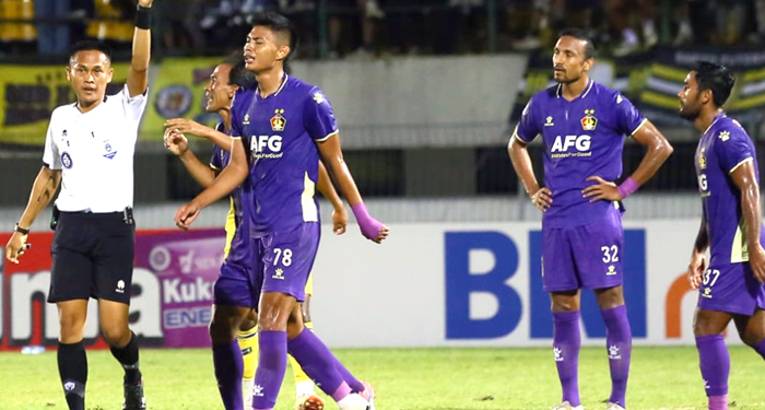 Rampok Kemenangan Persiraja, Wasit Bangkit Sanjaya Lari Terbirit-birit Dikejar Massa