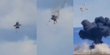 Dua Jet Tempur AS Bertabrakan saat Atraksi Udara