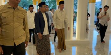 Jokowi-Iriana Salat Id di Masjid Zayed Solo, Anwar Usman Ikut Hadir