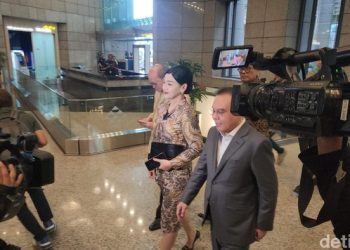 Dasco Sambangi BEI Bareng Rosan Saat IHSG Masih Tertekan