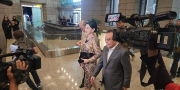 Dasco Sambangi BEI Bareng Rosan Saat IHSG Masih Tertekan