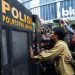 2 Pria Pembawa Molotov Diamankan saat Demo Mahasiswa di Jakarta