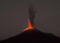Gunung Lewotobi di NTT Meletus, Bandara Maumere Ditutup