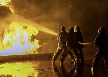 Kebakaran Hebat Landa Permukiman di Kemayoran, 33 Unit Damkar Dikerahkan
