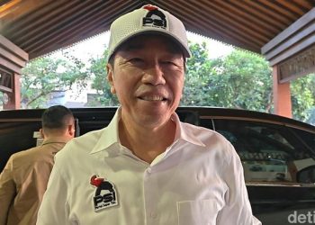 Jokowi Mulai Safari Politik ke Lampung, Kenakan Kemeja dan Topi Berlogo PSI