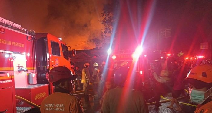 Kebakaran Hebat di Kemayoran, 250 Rumah Ludes dan 3 Warga Terluka