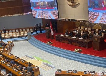 DPR Sahkan Revisi UU Polri, Presiden Kini Bisa Perpanjang Masa Dinas Kapolri