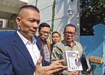 Rismon Akan Bedah Buku ‘Otentikasi Ijazah Joko Widodo’ di UGM