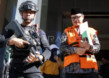 Wali Kota Madiun Nonaktif Maidi Didakwa Terima Suap Rp10,7 Miliar