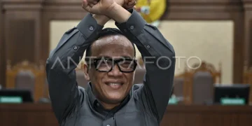 Noel Terima Divonis 4,5 Tahun Penjara: Sesuai dengan Kejahatan Saya