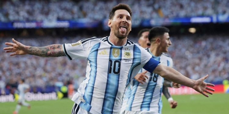 Messi Cetak Hattrick, Argentina Hajar Aljazair 3-0