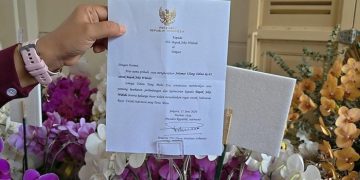 Prabowo Kirim Anggrek Ungu untuk Ultah Jokowi, Ini Isi Pesannya