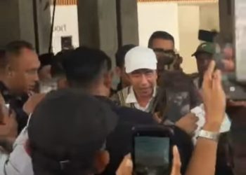 Tetap Jadi Magnet, Jokowi Disambut Antusias Warga Saat Tiba di Kupang