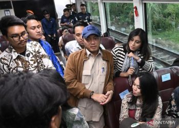 Mensesneg Prasetyo: Kerja Pemerintah ke Rakyat, Bukan Kejar Hasil Survei