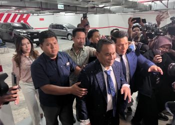 Kejagung Periksa Febrie Adriansyah sebagai Tersangka, Hotman Paris Turun Mendampingi