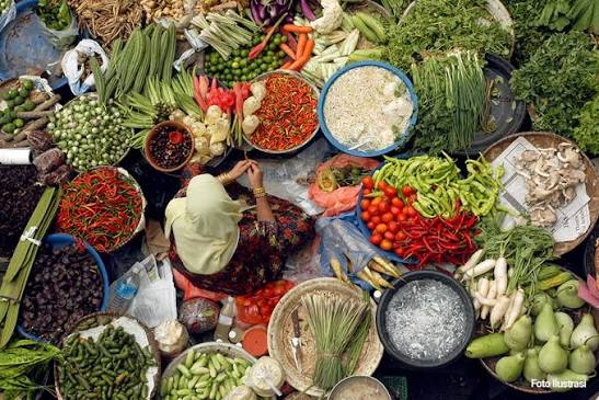 SMRC Ungkap Hampir Separuh Warga Nilai Kondisi Ekonomi Nasional Buruk