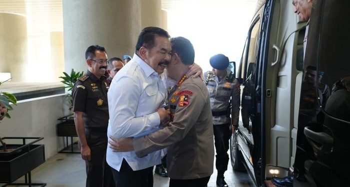 Jaksa Agung Sambut Kapolri di Kejagung: Jangan Berpikir Kami Rival atau Versus