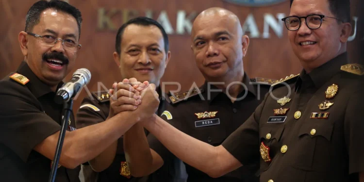 Jaksa Agung Lantik Asep Nana Jadi Wakil Jaksa Agung, Kuntadi Resmi Jabat Jampidsus