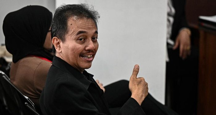 Hakim Tolak Praperadilan Roy Suryo soal Penetapan Tersangka