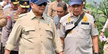 Prabowo Sapa Petugas yang Padamkan Karhutla di Kalimantan Barat