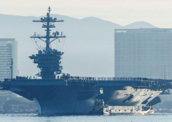 7 Tentara AS Dilaporkan Tewas dalam Bentrokan di Kapal Induk USS Abraham Lincoln