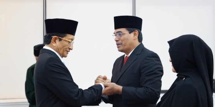 Menteri Agama Lantik Prof Mujiburrahman Pimpin Kembali UIN Ar-Raniry