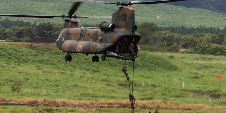 Mengenal CH-47 Chinook, Helikopter Raksasa Jepang yang Bantu Padamkan Karhutla di Kalimantan