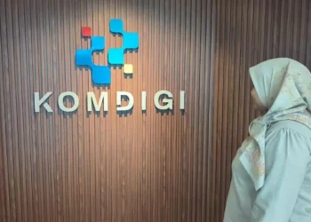 Komdigi Minta Apple dan Google Hapus Aplikasi yang Berkaitan dengan Kampanye LGBT+