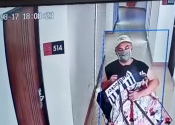 Tamu Hotel di Bandung Bawa Kabur 3 TV dari 3 Kamar, Aksinya Terekam CCTV