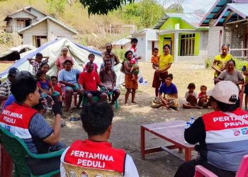 Pertamina Salurkan Makanan dan Obat ke Pelosok NTT