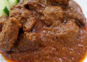 Sumbar Kirim 2,1 Ton Rendang ke NTT