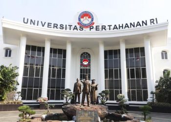 Menhan Pastikan Kadet Perempuan Unhan Boleh Pakai Jilbab