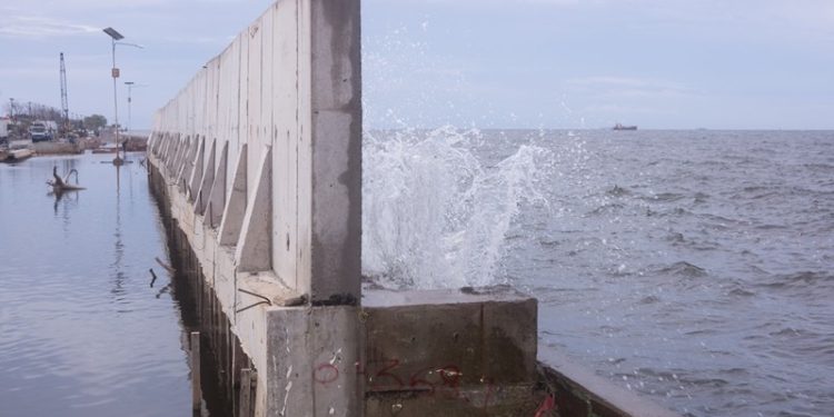 DPR Setujui Anggaran Giant Sea Wall Rp481 Miliar