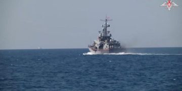 Kapal Perang Rusia Lepaskan Suar ke Arah Helikopter Denmark di Laut Baltik