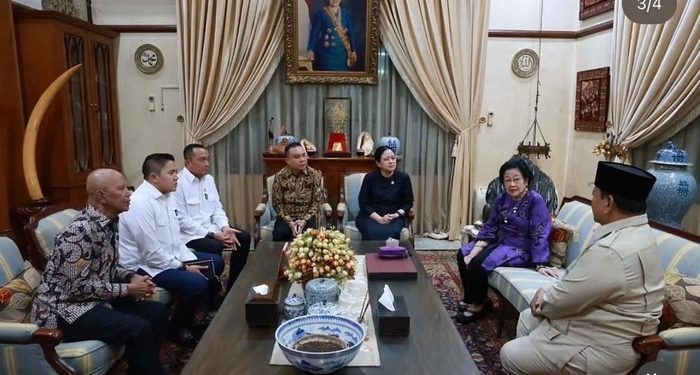 Prabowo ke Rumah Megawati Sampaikan Duka Cita