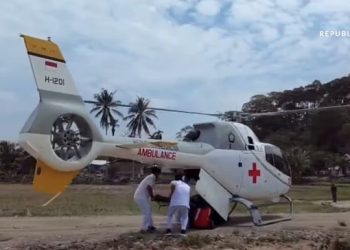 Seskab Teddy: Simulasi Ambulan Udara Digelar di Lampung.