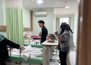 Wapres Gibran Lepas Kepulangan Siswi Terduga Korban MBG dari RSCM