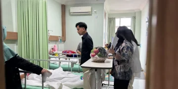 Wapres Gibran Lepas Kepulangan Siswi Terduga Korban MBG dari RSCM