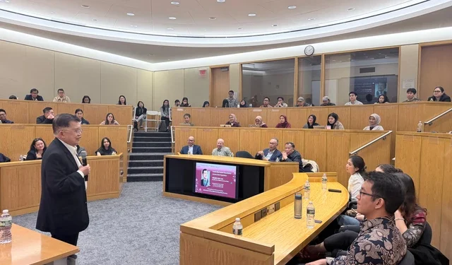 Di Harvard University, JK Sebut Empat Tekanan Ekonomi RI