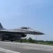 Jet Tempur Mendarat di Tol Paspro