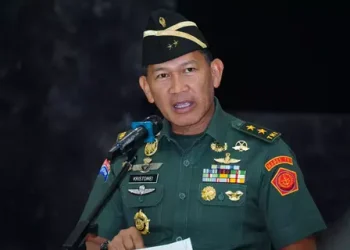 Prabowo Lantik Mayjen TNI Kristomei Sianturi sebagai kepala BNPB