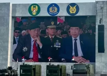 Jokowi dan SBY Duduk Berdampingan pada HUT Ke-81 TNI
