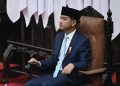 Gibran Tidak Naik Kelas di SMP Lalu Pindah ke Singapura itu Hoaks